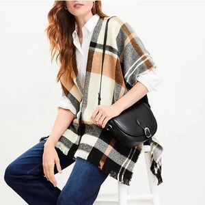 NEW LOFT Plaid Black Cream Tan Textured Poncho Small